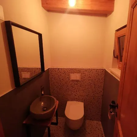 Copun With Heated Pool Mundanije