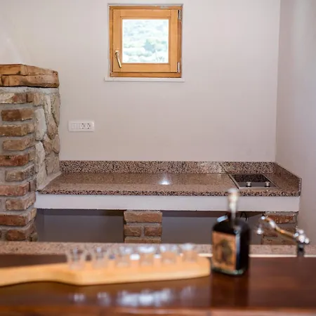 Vila Copun With Heated Pool *