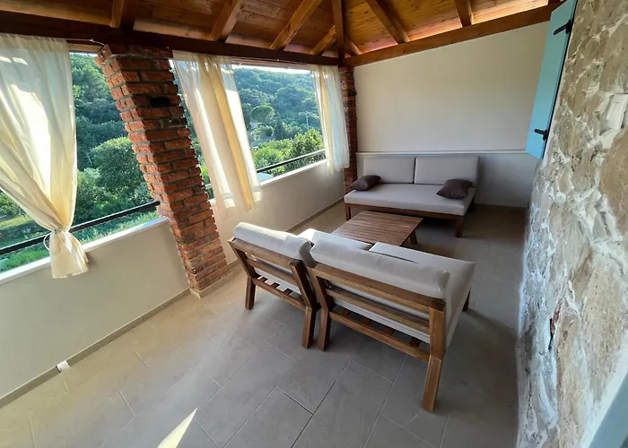 Copun With Heated Pool * Mundanije