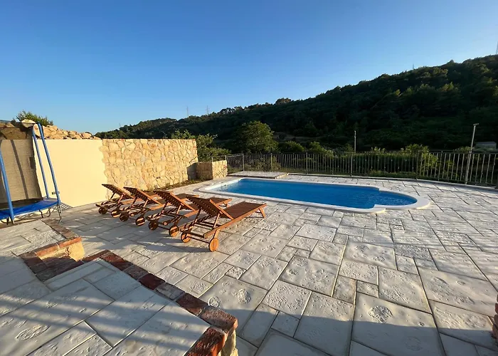 Βίλα Copun With Heated Pool *