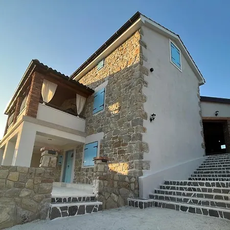 Villa Copun With Heated Pool *