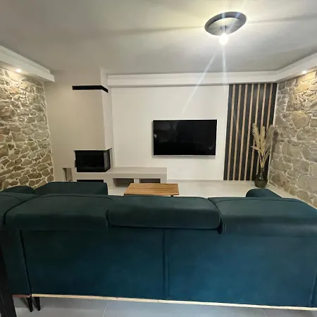 Vilă Copun With Heated Pool *