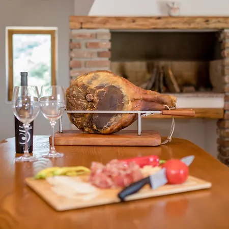 Copun With Heated Pool