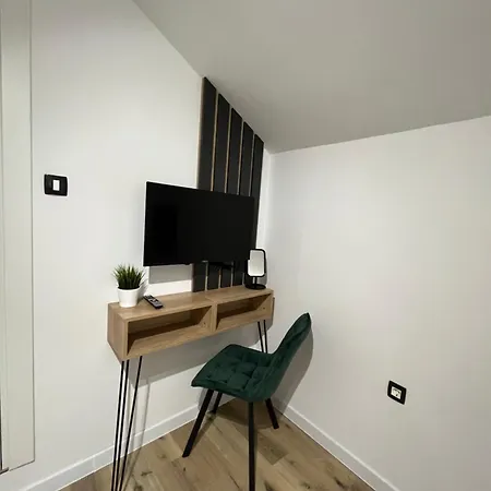 Copun With Heated Pool Mundanije