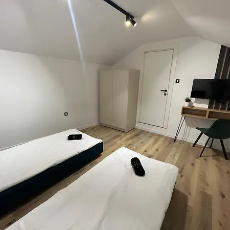 Copun With Heated Pool Villa