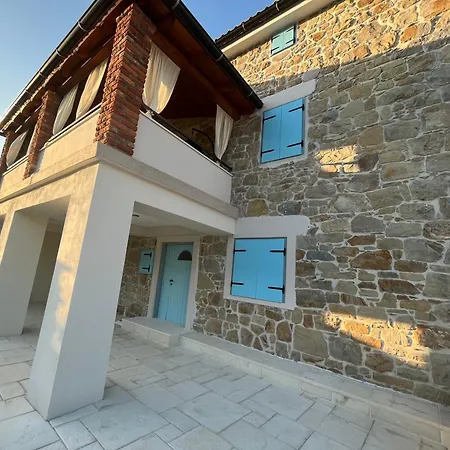 Villa Copun With Heated Pool