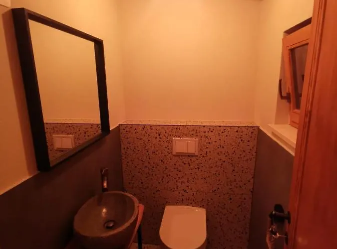 Copun With Heated Pool Mundanije