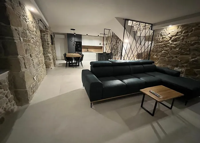 Vila Copun With Heated Pool *