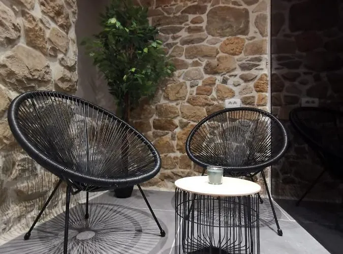 Copun With Heated Pool