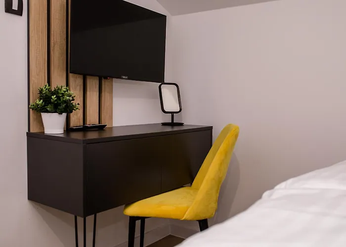 Copun With Heated Pool Villa