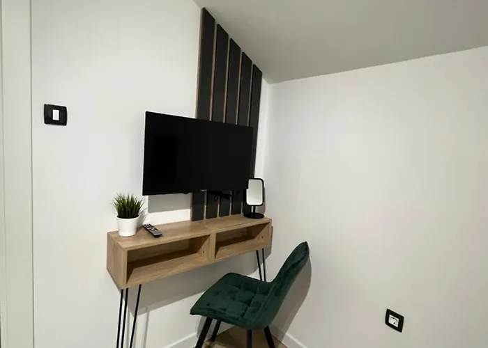 Copun With Heated Pool Mundanije