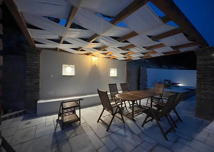 Vila Copun With Heated Pool Mundanije