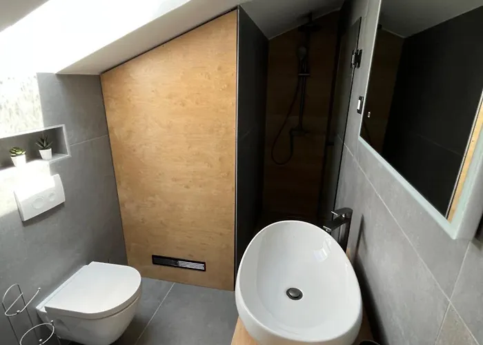 Copun With Heated Pool